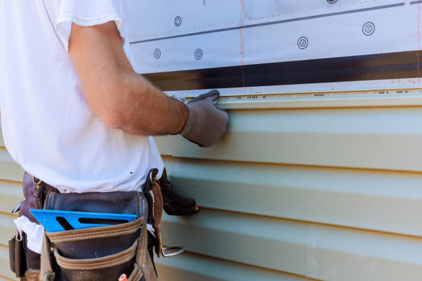 Trusted Emergency Siding Repair service in Sayville, NY - Creative Siding